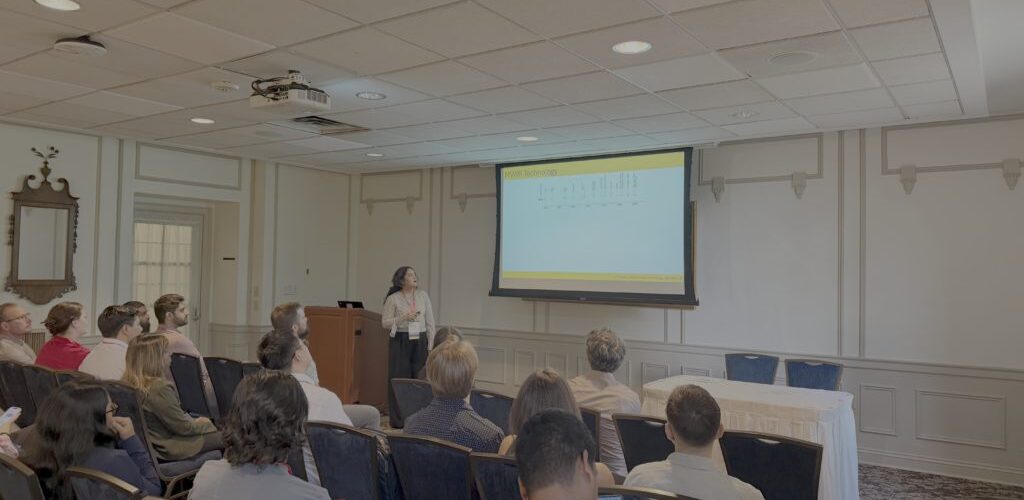 Biridiana Rodriguez presenting her photodetector research at EMC 2026